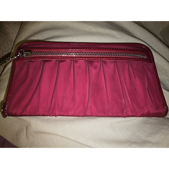 Brighton Red Leather And Nylon Print Tri Fold Wallet Vintage - Picture 1 of 12
